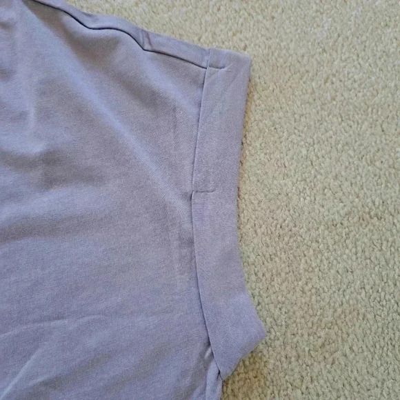 NWT Banana Republic V-neck Top Pale Purple Rolled Sleeve XS Cotton Blend Tee - Picture 9 of 13